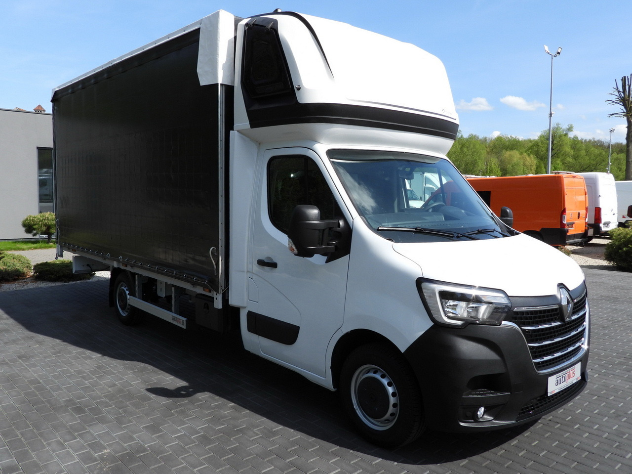 RENAULT MASTER TARPAULIN 10 PALLETS WEBASTO CRUISE CONTROL LED LIGHTS PNEUMATICS AIR CONDITIONING 165HP - Furgons ar tentu: foto 4 RENAULT MASTER TARPAULIN 10 PALLETS WEBASTO CRUISE CONTROL LED LIGHTS PNEUMATICS AIR CONDITIONING 165HP - Furgons ar tentu: foto 4