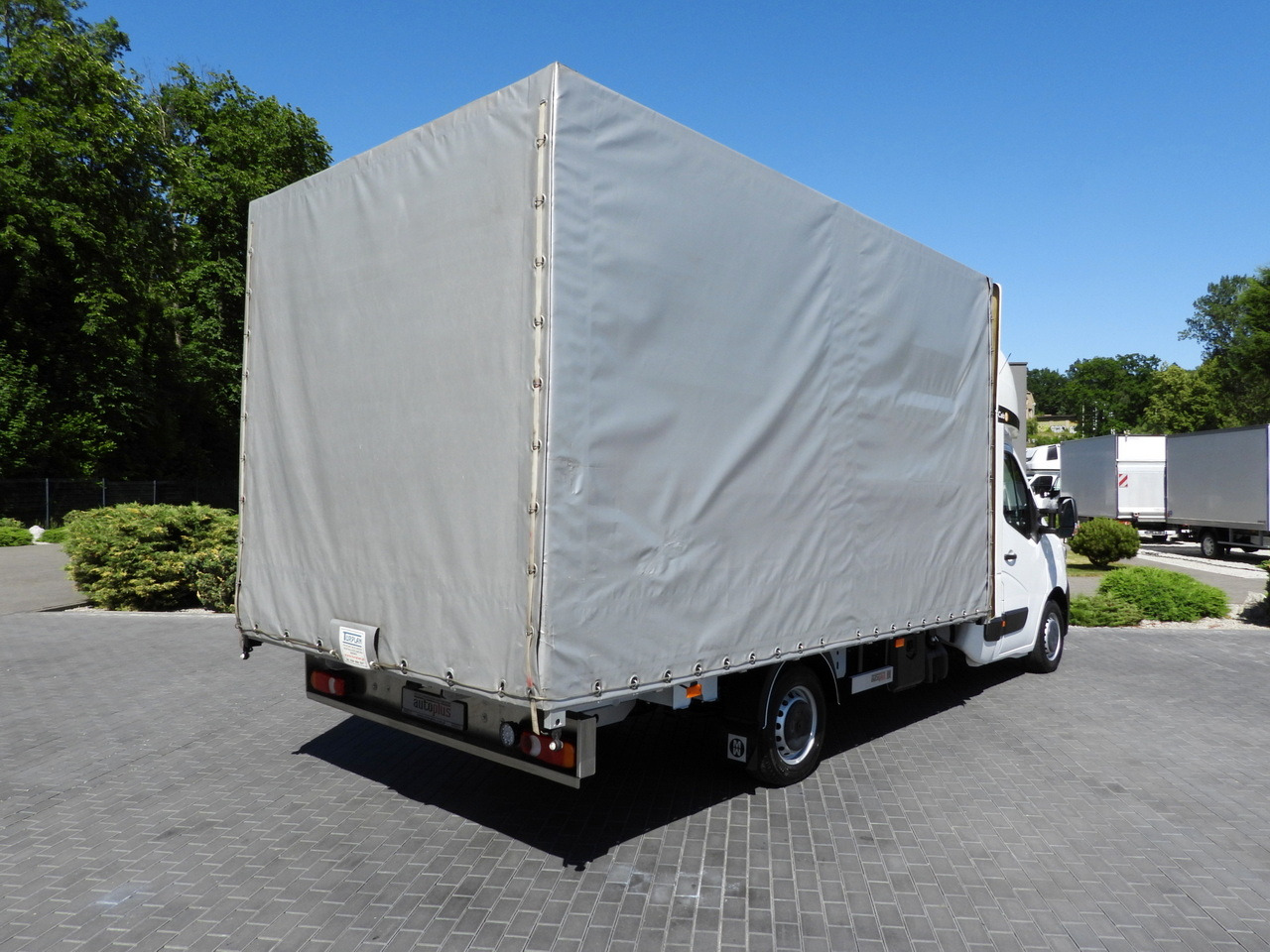 RENAULT MASTER TARPAULIN 10 PALLETS WEBASTO CRUISE CONTROL LED LIGHTS PNEUMATICS AIR CONDITIONING 165HP - Furgons ar tentu: foto 3 RENAULT MASTER TARPAULIN 10 PALLETS WEBASTO CRUISE CONTROL LED LIGHTS PNEUMATICS AIR CONDITIONING 165HP - Furgons ar tentu: foto 3