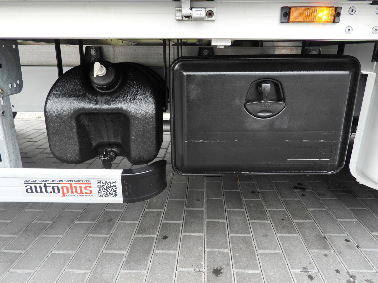 RENAULT MASTER TARPAULIN 10 PALLETS WEBASTO CRUISE CONTROL LED LIGHTS PNEUMATICS AIR CONDITIONING 165HP līzingu RENAULT MASTER TARPAULIN 10 PALLETS WEBASTO CRUISE CONTROL LED LIGHTS PNEUMATICS AIR CONDITIONING 165HP: foto 22 RENAULT MASTER TARPAULIN 10 PALLETS WEBASTO CRUISE CONTROL LED LIGHTS PNEUMATICS AIR CONDITIONING 165HP līzingu RENAULT MASTER TARPAULIN 10 PALLETS WEBASTO CRUISE CONTROL LED LIGHTS PNEUMATICS AIR CONDITIONING 165HP: foto 22