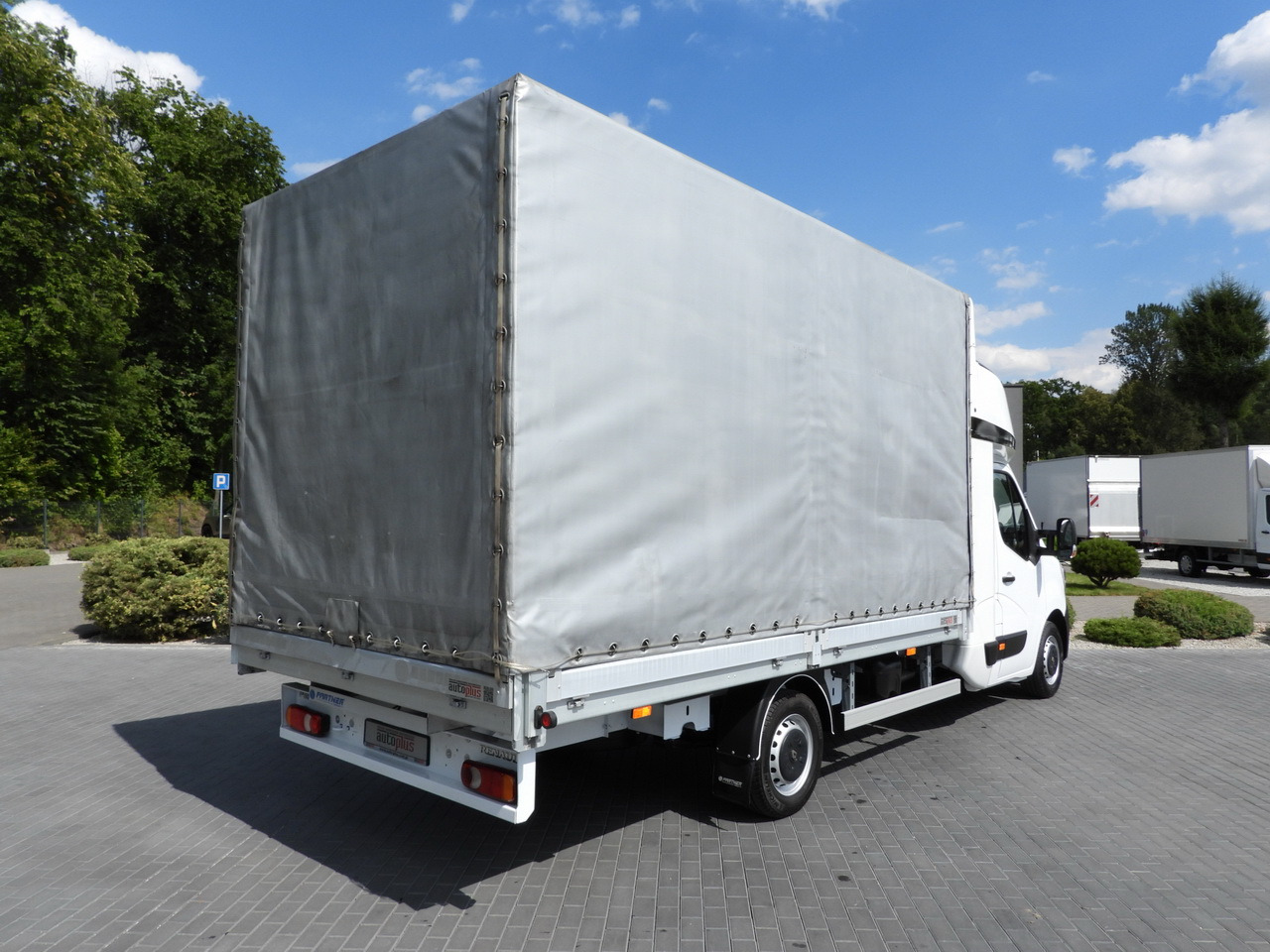 RENAULT MASTER TARPAULIN 8 PALLETS WEBASTO CRUISE CONTROL LED LIGHTS PNEUMATICS AIR CONDITIONING 165HP - Furgons ar tentu: foto 3 RENAULT MASTER TARPAULIN 8 PALLETS WEBASTO CRUISE CONTROL LED LIGHTS PNEUMATICS AIR CONDITIONING 165HP - Furgons ar tentu: foto 3