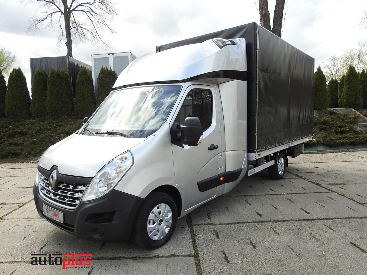 RENAULT MASTER TARPAULIN 8 PALLETS WEBASTO CRUISE CONTROL NAVIGATION AIR CONDITIONING PNEUMATICS 170HP - Furgons ar tentu: foto 1 RENAULT MASTER TARPAULIN 8 PALLETS WEBASTO CRUISE CONTROL NAVIGATION AIR CONDITIONING PNEUMATICS 170HP - Furgons ar tentu: foto 1