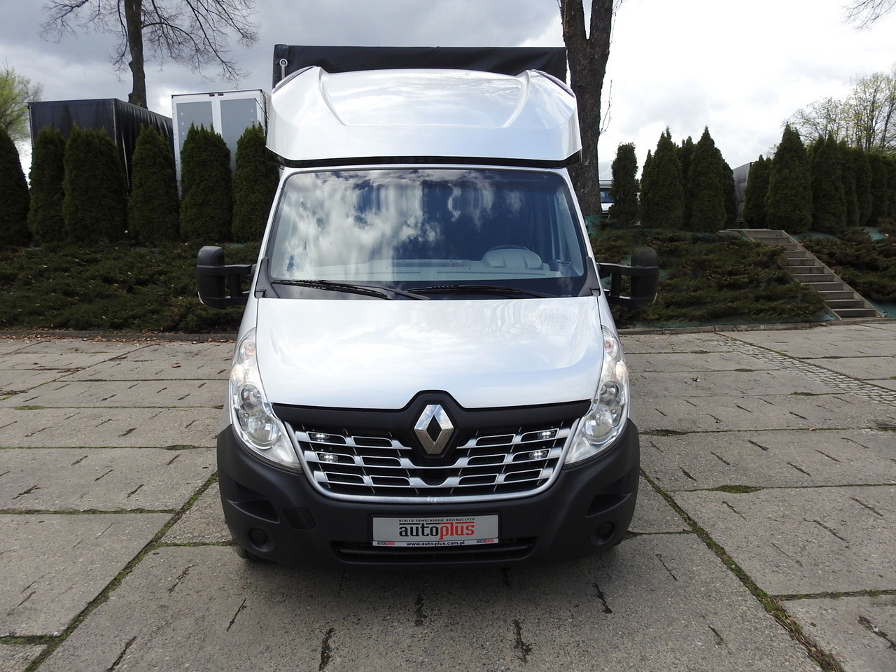 RENAULT MASTER TARPAULIN 8 PALLETS WEBASTO CRUISE CONTROL NAVIGATION AIR CONDITIONING PNEUMATICS 170HP - Furgons ar tentu: foto 5 RENAULT MASTER TARPAULIN 8 PALLETS WEBASTO CRUISE CONTROL NAVIGATION AIR CONDITIONING PNEUMATICS 170HP - Furgons ar tentu: foto 5