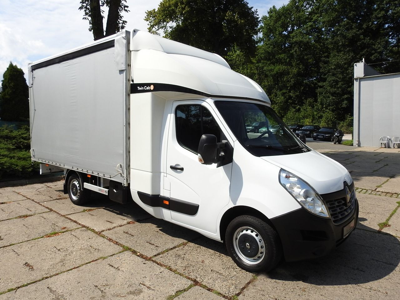 RENAULT MASTER TARPAULIN 8 PALLETS WEBASTO CRUISE CONTROL PNEUMATICS AIR CONDITIONING 170HP - Furgons ar tentu: foto 4 RENAULT MASTER TARPAULIN 8 PALLETS WEBASTO CRUISE CONTROL PNEUMATICS AIR CONDITIONING 170HP - Furgons ar tentu: foto 4