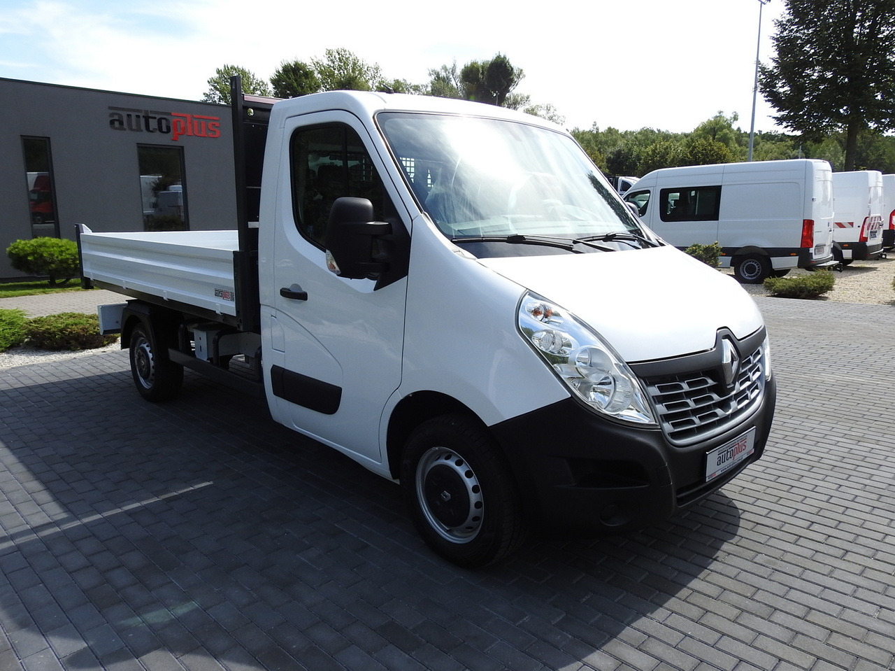 RENAULT MASTER TIPPER 130HP - Komercauto pašizgāzējs: foto 4 RENAULT MASTER TIPPER 130HP - Komercauto pašizgāzējs: foto 4