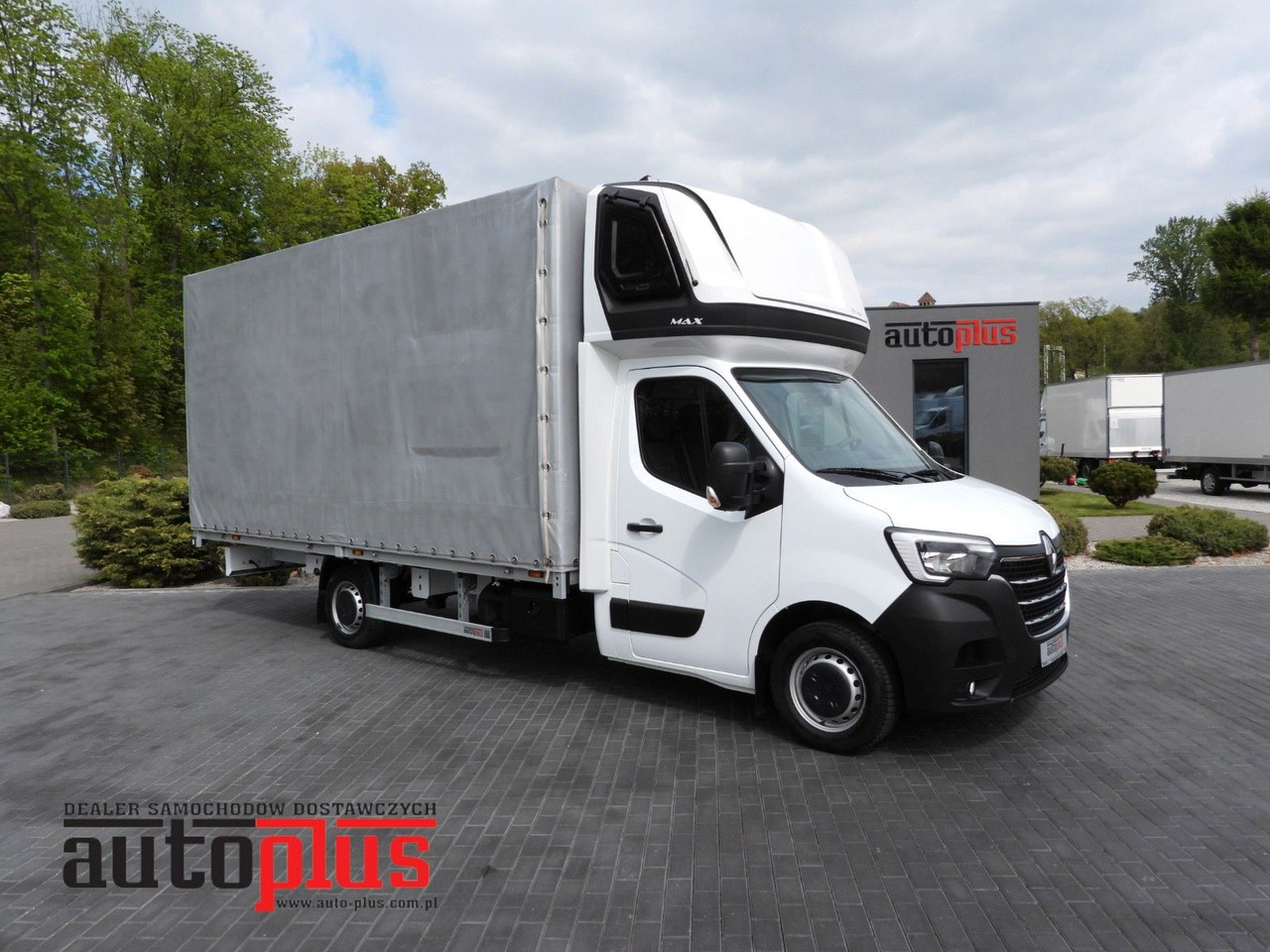 Renault MASTER PRITSCHE PLANE 10 PALETTEN WEBASTO A/C - Furgons ar tentu: foto 1 Renault MASTER PRITSCHE PLANE 10 PALETTEN WEBASTO A/C - Furgons ar tentu: foto 1
