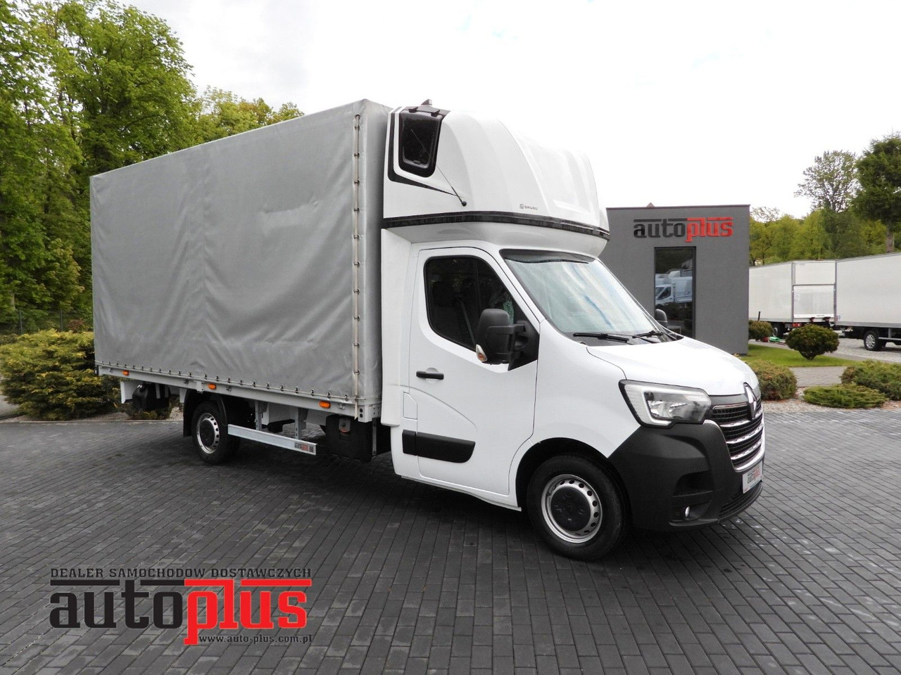 Renault MASTER PRITSCHE PLANE 10 PALETTEN WEBASTO A/C - Furgons ar tentu: foto 1 Renault MASTER PRITSCHE PLANE 10 PALETTEN WEBASTO A/C - Furgons ar tentu: foto 1