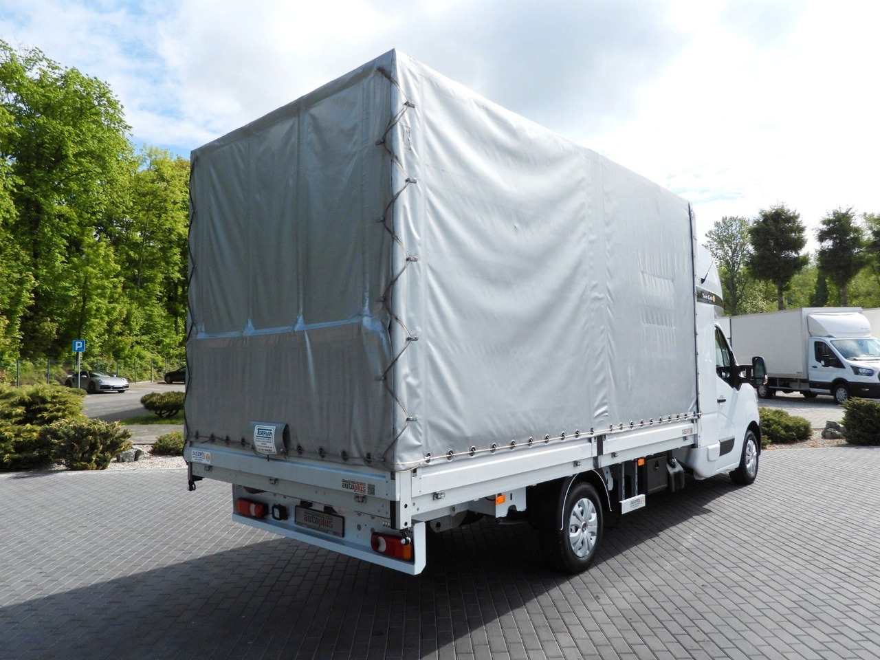 Renault MASTER PRITSCHE PLANE 8 PALETTEN TEMPOMAT A/C - Furgons ar tentu, Kravas-pasažieru furgons: foto 3 Renault MASTER PRITSCHE PLANE 8 PALETTEN TEMPOMAT A/C - Furgons ar tentu, Kravas-pasažieru furgons: foto 3