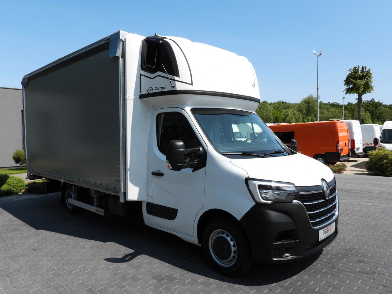Renault MASTER PRITSCHE PLANE AUFZUG 10 PALETTEN WEBAST - Furgons ar tentu: foto 4 Renault MASTER PRITSCHE PLANE AUFZUG 10 PALETTEN WEBAST - Furgons ar tentu: foto 4