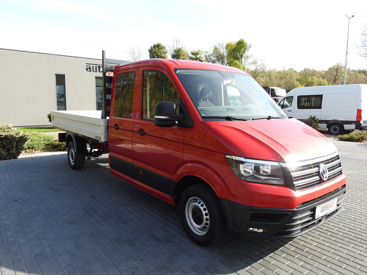 VOLKSWAGEN CRAFTER STAKE BODY DOUBLE CABIN DOKA 7 SEATS AIR CONDITIONING 140HP - Kravas-pasažieru furgons: foto 4 VOLKSWAGEN CRAFTER STAKE BODY DOUBLE CABIN DOKA 7 SEATS AIR CONDITIONING 140HP - Kravas-pasažieru furgons: foto 4