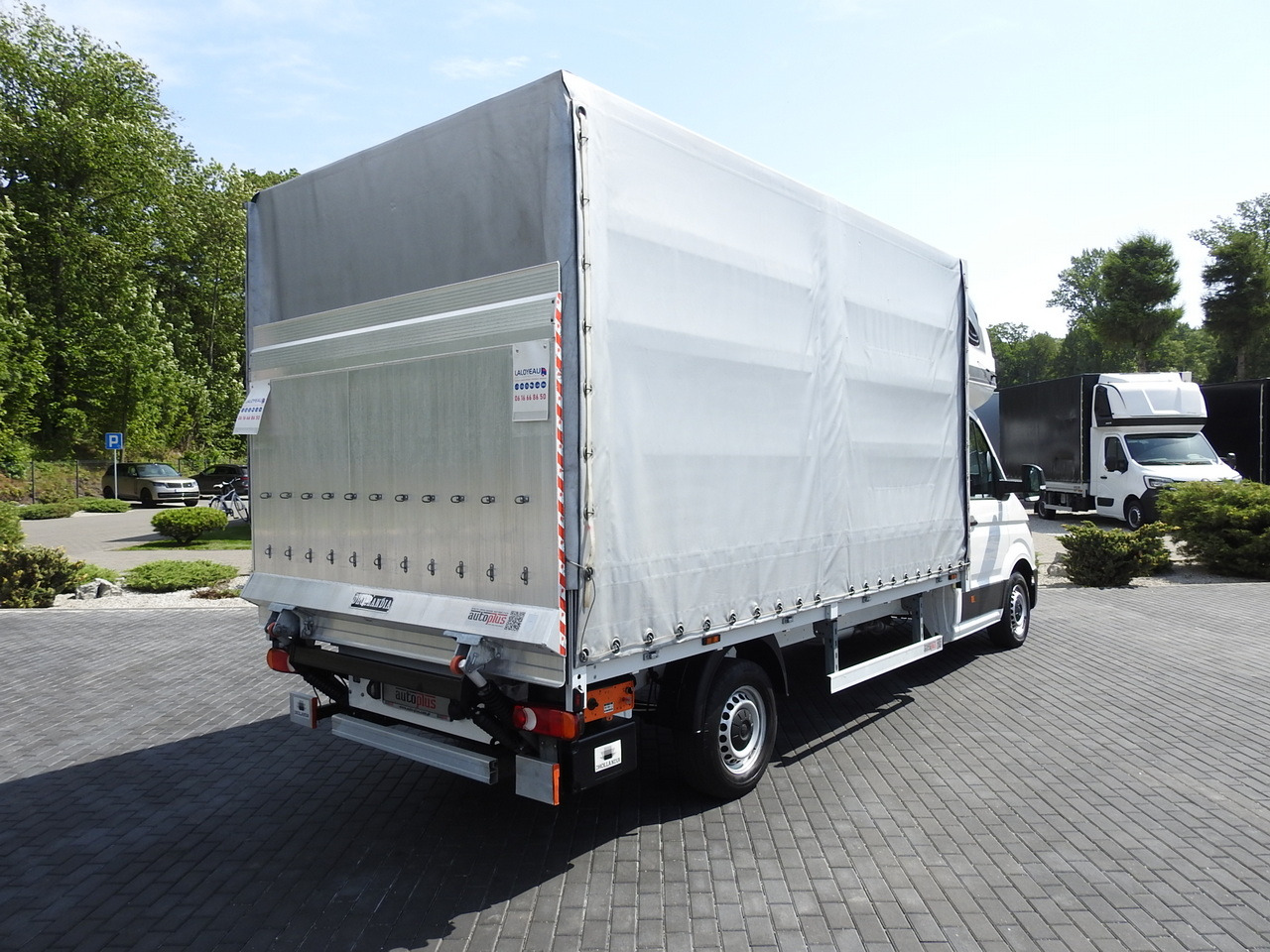 VOLKSWAGEN CRAFTER TARPAULIN LIFT 8 PALLETS WEBASTO CRUISE CONTROL 180HP - Furgons ar tentu: foto 3 VOLKSWAGEN CRAFTER TARPAULIN LIFT 8 PALLETS WEBASTO CRUISE CONTROL 180HP - Furgons ar tentu: foto 3