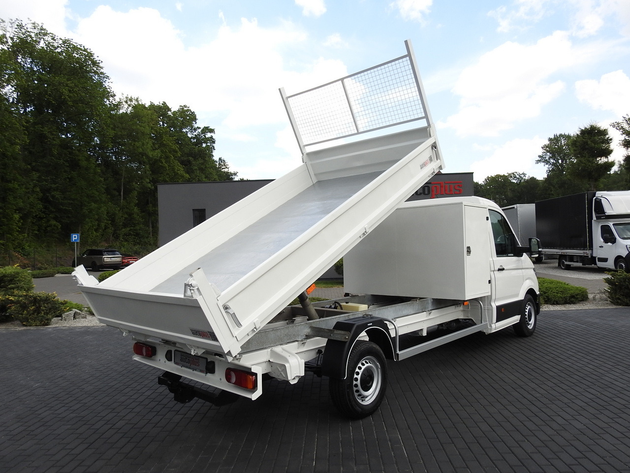 VOLKSWAGEN CRAFTER TIPPER CRUISE CONTROL 100HP - Komercauto pašizgāzējs: foto 3 VOLKSWAGEN CRAFTER TIPPER CRUISE CONTROL 100HP - Komercauto pašizgāzējs: foto 3