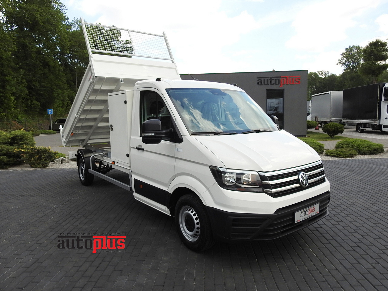 VOLKSWAGEN CRAFTER TIPPER CRUISE CONTROL 100HP - Komercauto pašizgāzējs: foto 1 VOLKSWAGEN CRAFTER TIPPER CRUISE CONTROL 100HP - Komercauto pašizgāzējs: foto 1