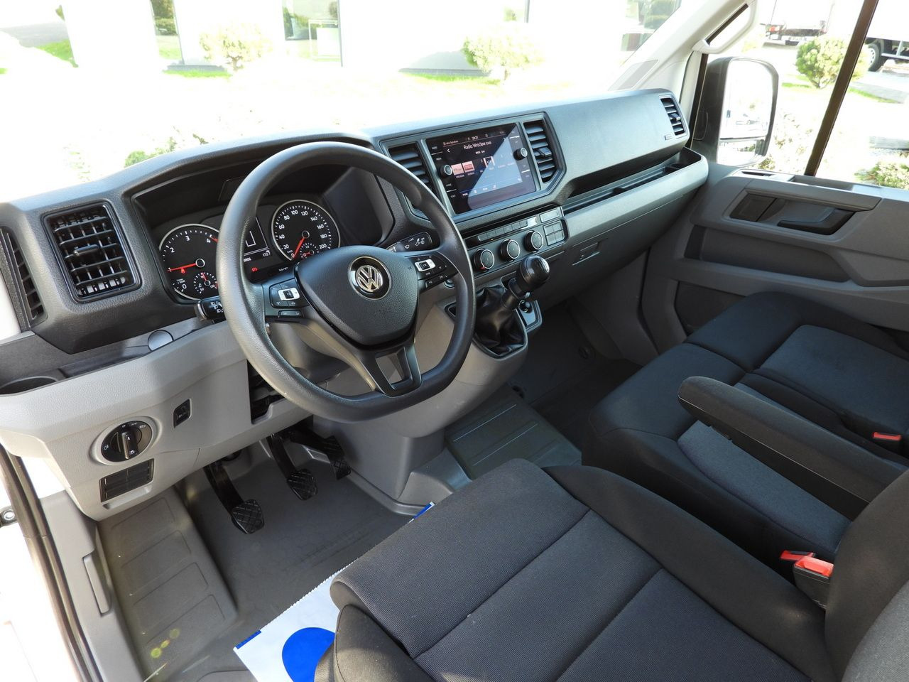 VOLKSWAGEN CRAFTER TIPPER CRUISE CONTROL NAVIGATION TWIN WHEELS AIR CONDITIONING 180HP - Komercauto pašizgāzējs: foto 2 VOLKSWAGEN CRAFTER TIPPER CRUISE CONTROL NAVIGATION TWIN WHEELS AIR CONDITIONING 180HP - Komercauto pašizgāzējs: foto 2