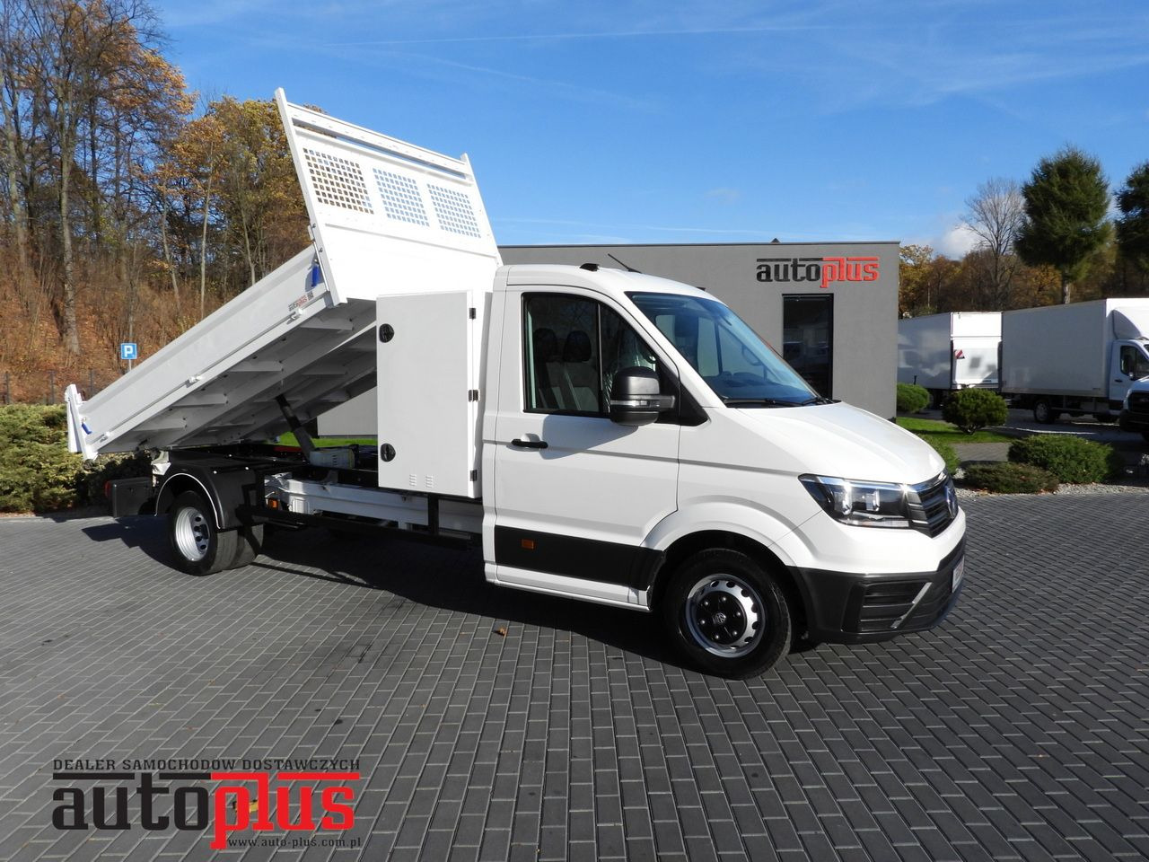VOLKSWAGEN CRAFTER TIPPER CRUISE CONTROL NAVIGATION TWIN WHEELS AIR CONDITIONING 180HP - Komercauto pašizgāzējs: foto 1 VOLKSWAGEN CRAFTER TIPPER CRUISE CONTROL NAVIGATION TWIN WHEELS AIR CONDITIONING 180HP - Komercauto pašizgāzējs: foto 1