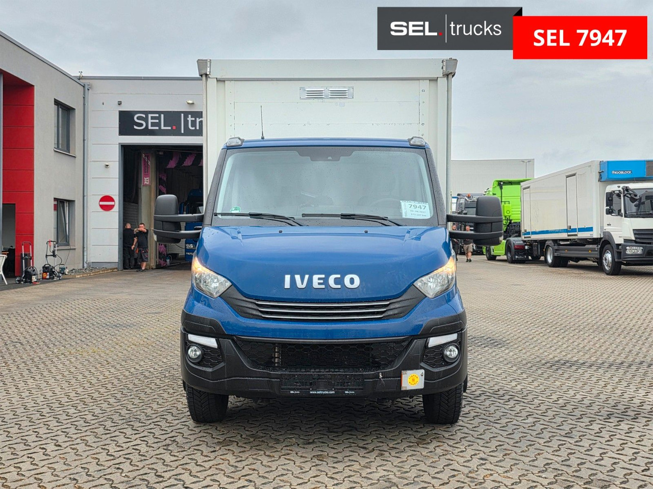 Iveco Daily 70C18 Hi-Matic / Ladebordwand / 3 Sitzen - Furgons ar tentu: foto 2 Iveco Daily 70C18 Hi-Matic / Ladebordwand / 3 Sitzen - Furgons ar tentu: foto 2