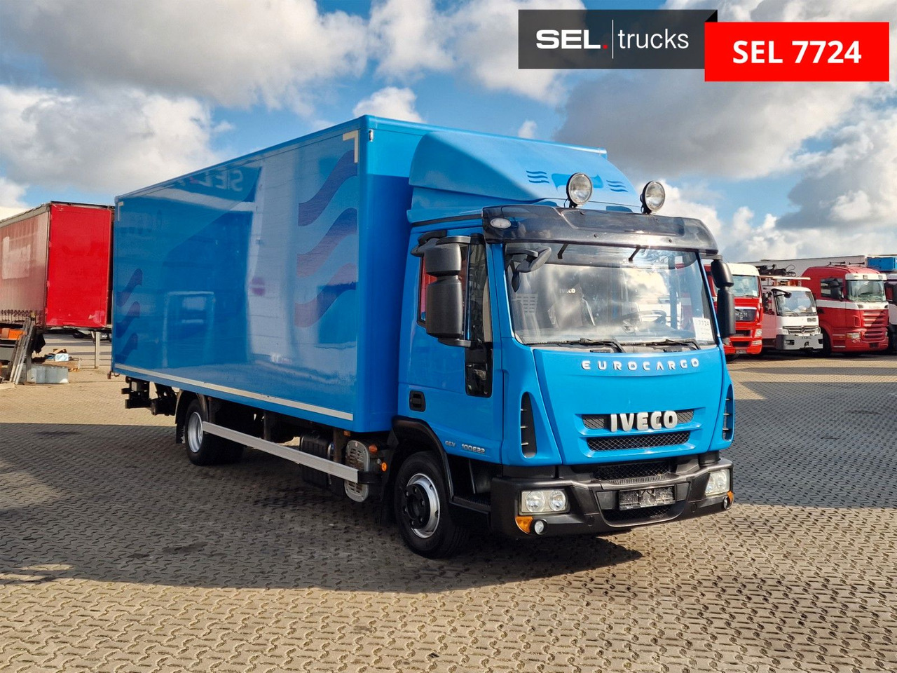 Iveco Eurocargo 100E22 / Ladebordwand / 3 Sitzen - Kravas automašīna ar slēgto virsbūvi: foto 3 Iveco Eurocargo 100E22 / Ladebordwand / 3 Sitzen - Kravas automašīna ar slēgto virsbūvi: foto 3