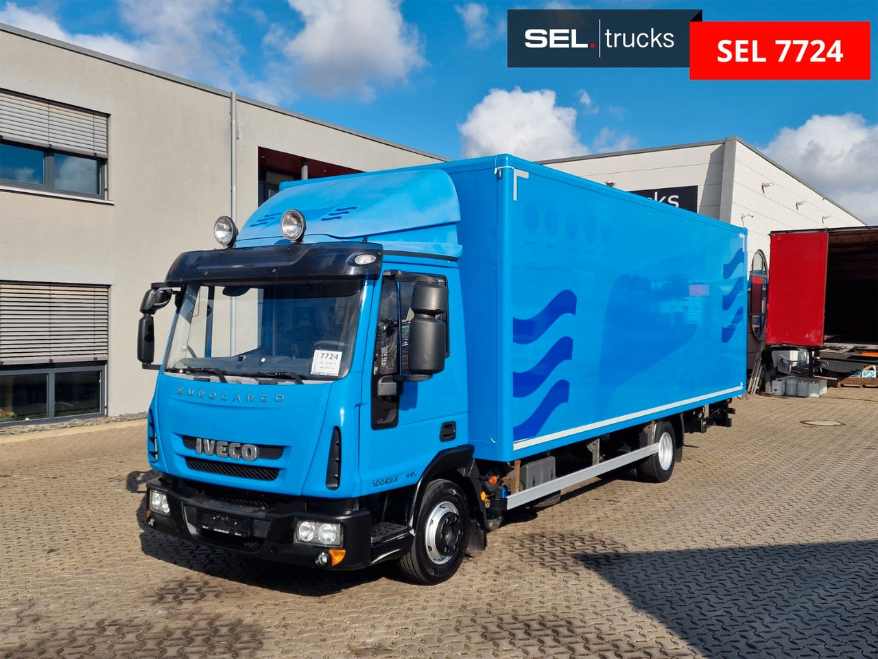Iveco Eurocargo 100E22 / Ladebordwand / 3 Sitzen - Kravas automašīna ar slēgto virsbūvi: foto 1 Iveco Eurocargo 100E22 / Ladebordwand / 3 Sitzen - Kravas automašīna ar slēgto virsbūvi: foto 1