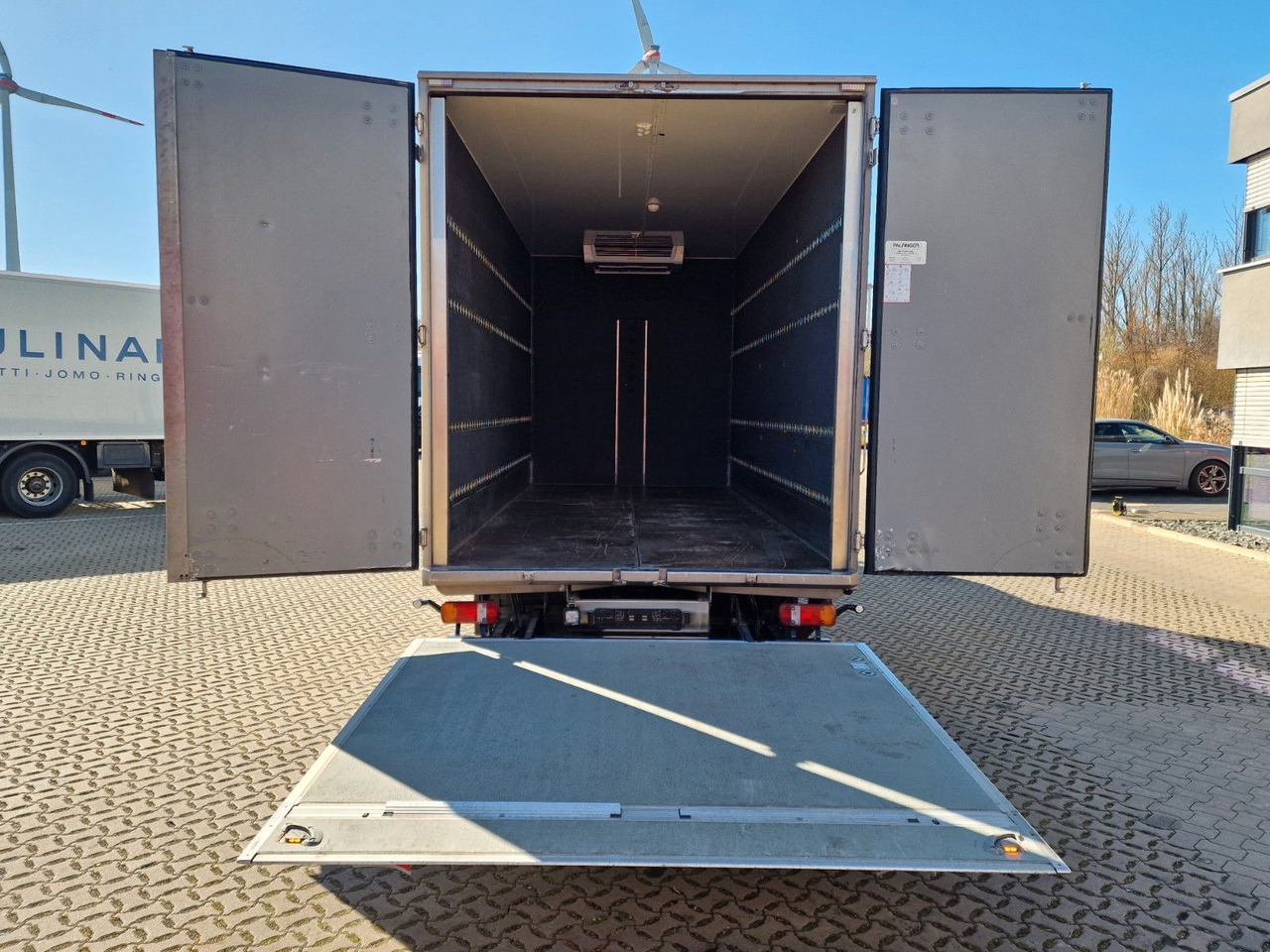 Kravas automašīna refrižerators MAN TGL 12.250 4X2 BL / Ladebordwand: foto 9