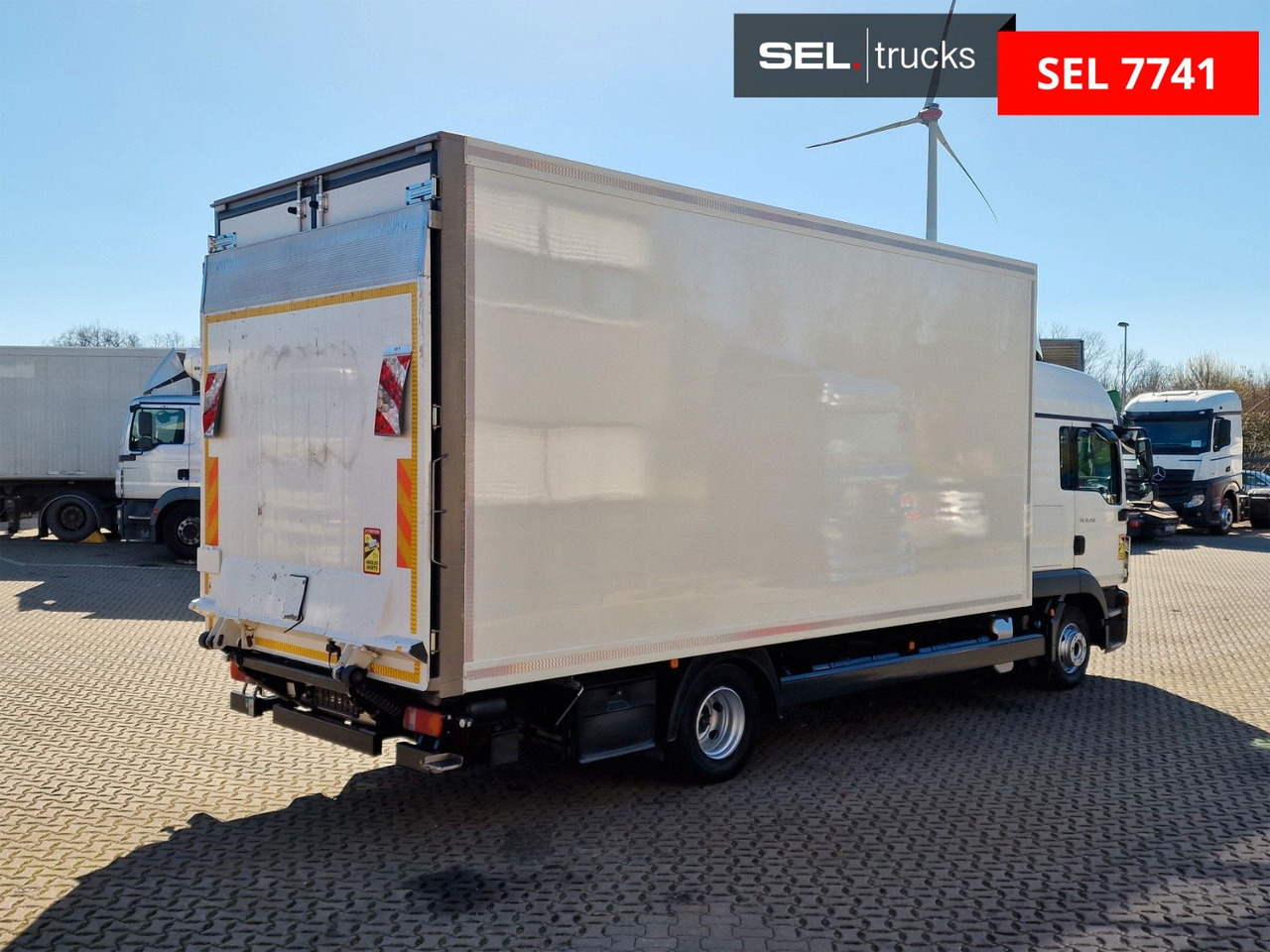 MAN TGL 12.250 4X2 BL / Ladebordwand - Kravas automašīna refrižerators: foto 5 MAN TGL 12.250 4X2 BL / Ladebordwand - Kravas automašīna refrižerators: foto 5