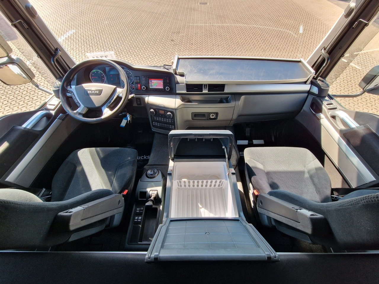 Kravas automašīna refrižerators MAN TGL 12.250 4X2 BL / Ladebordwand: foto 23