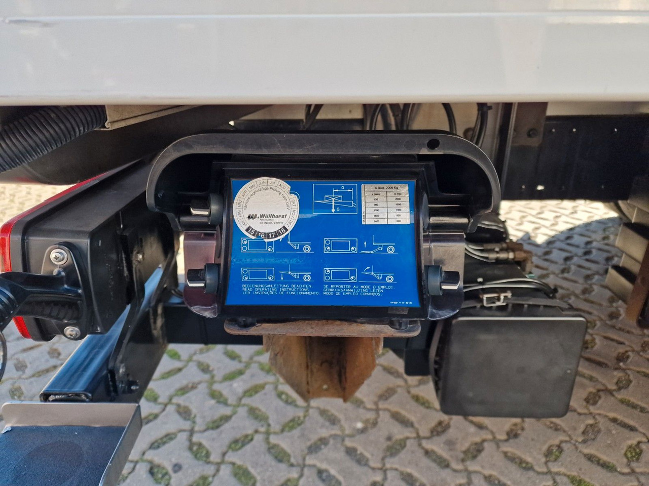 Kravas automašīna refrižerators MAN TGL 12.250 4X2 BL / Ladebordwand: foto 11