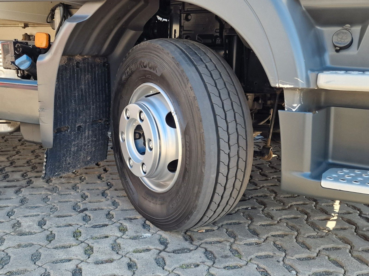 Kravas automašīna refrižerators MAN TGL 12.250 4X2 BL / Ladebordwand: foto 28