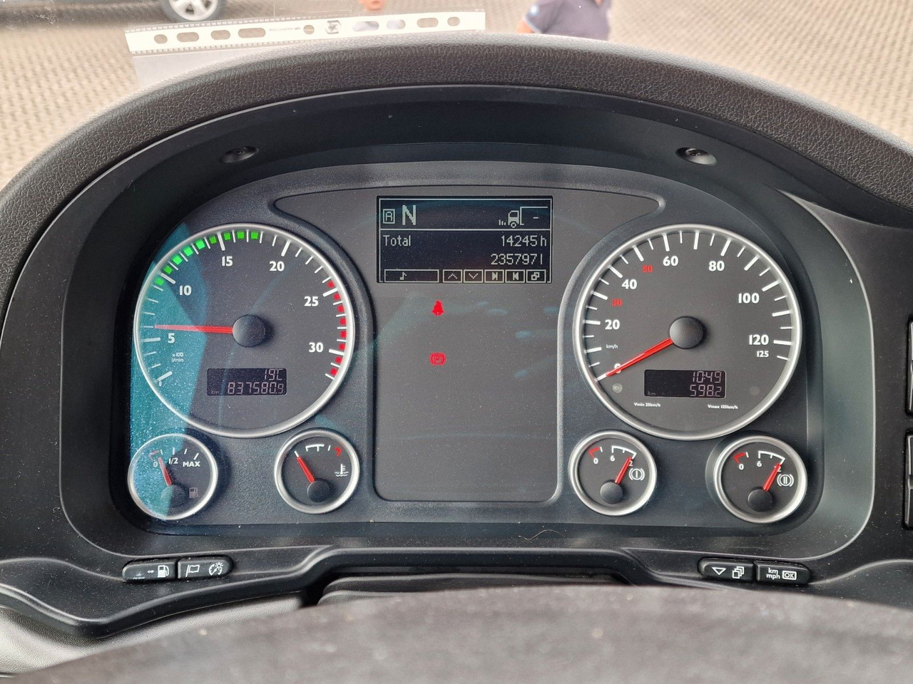 Kravas automašīna ar tentu MAN TGX 18.440 4X2 LL-U /Intarder/Hubdach/Durchlade: foto 20