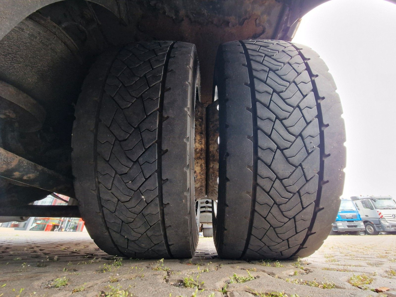 Kravas automašīna ar tentu MAN TGX 18.440 4X2 LL-U /Intarder/Hubdach/Durchlade: foto 25