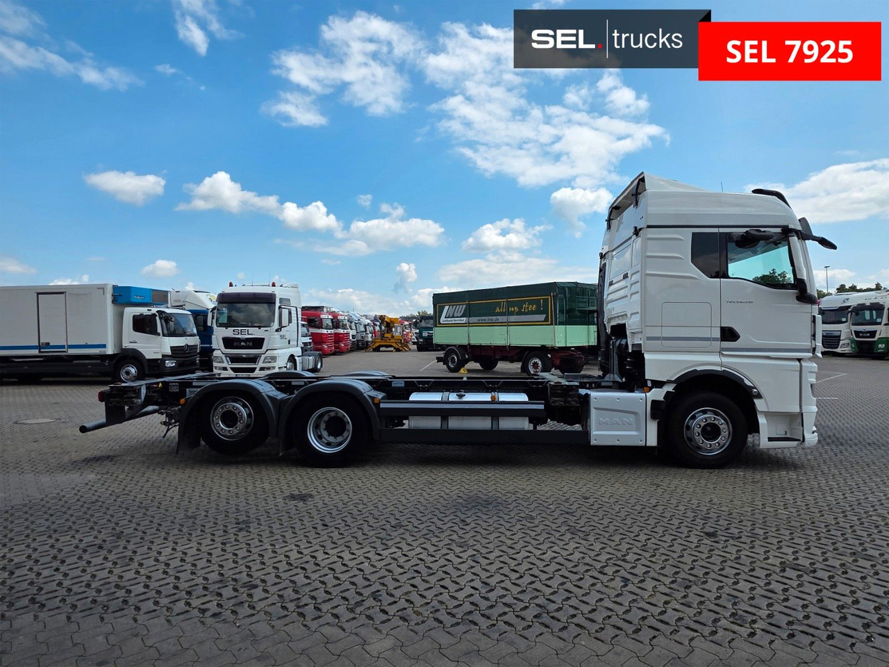 MAN TGX 26.510 6x2-2 LL CH / ZF Intarder / Liftachse - Konteineru vedējs/ Kravas automašīna ar noņemamā virsbūve: foto 4 MAN TGX 26.510 6x2-2 LL CH / ZF Intarder / Liftachse - Konteineru vedējs/ Kravas automašīna ar noņemamā virsbūve: foto 4