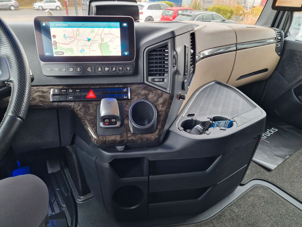 Kravas automašīna ar tentu Mercedes-Benz Actros 2548 / Retarder: foto 21