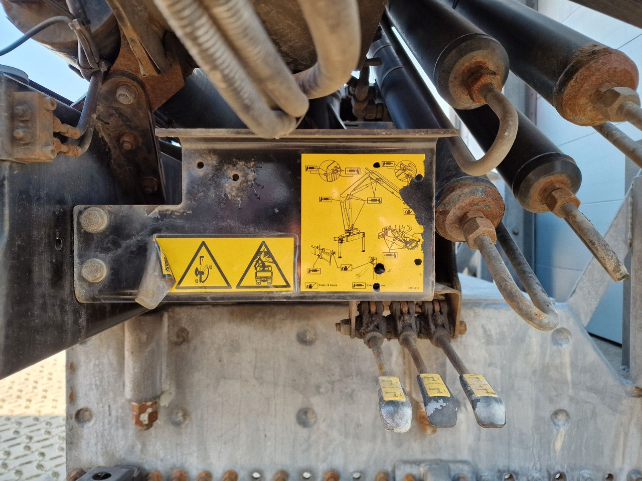 Kravas auto ar manipulatoru Mercedes-Benz Antos 2540 / Fernbedienung / Lenkachse: foto 13 Kravas auto ar manipulatoru Mercedes-Benz Antos 2540 / Fernbedienung / Lenkachse: foto 13