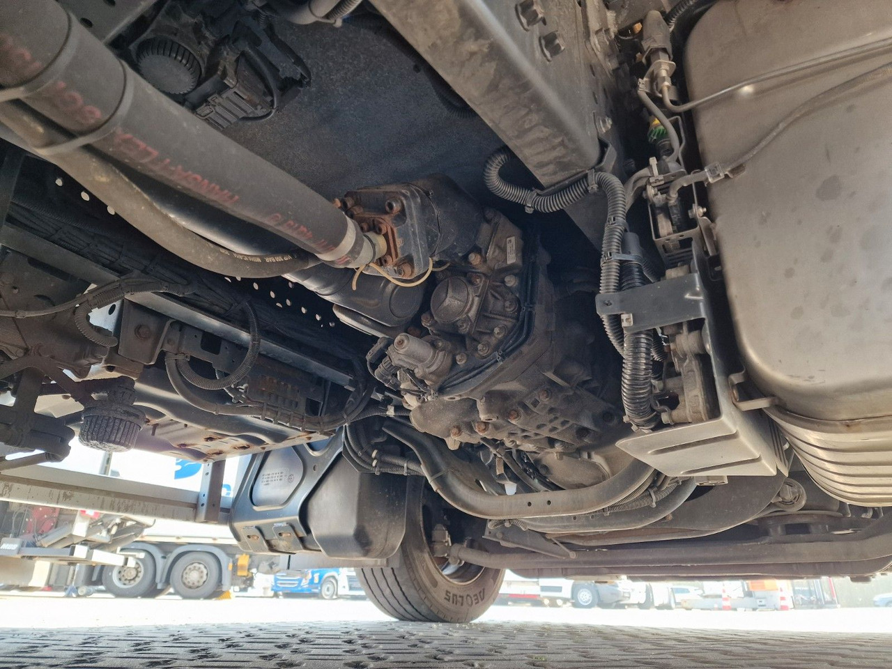 Kravas auto ar manipulatoru Mercedes-Benz Antos 2540 / Fernbedienung / Lenkachse: foto 14 Kravas auto ar manipulatoru Mercedes-Benz Antos 2540 / Fernbedienung / Lenkachse: foto 14