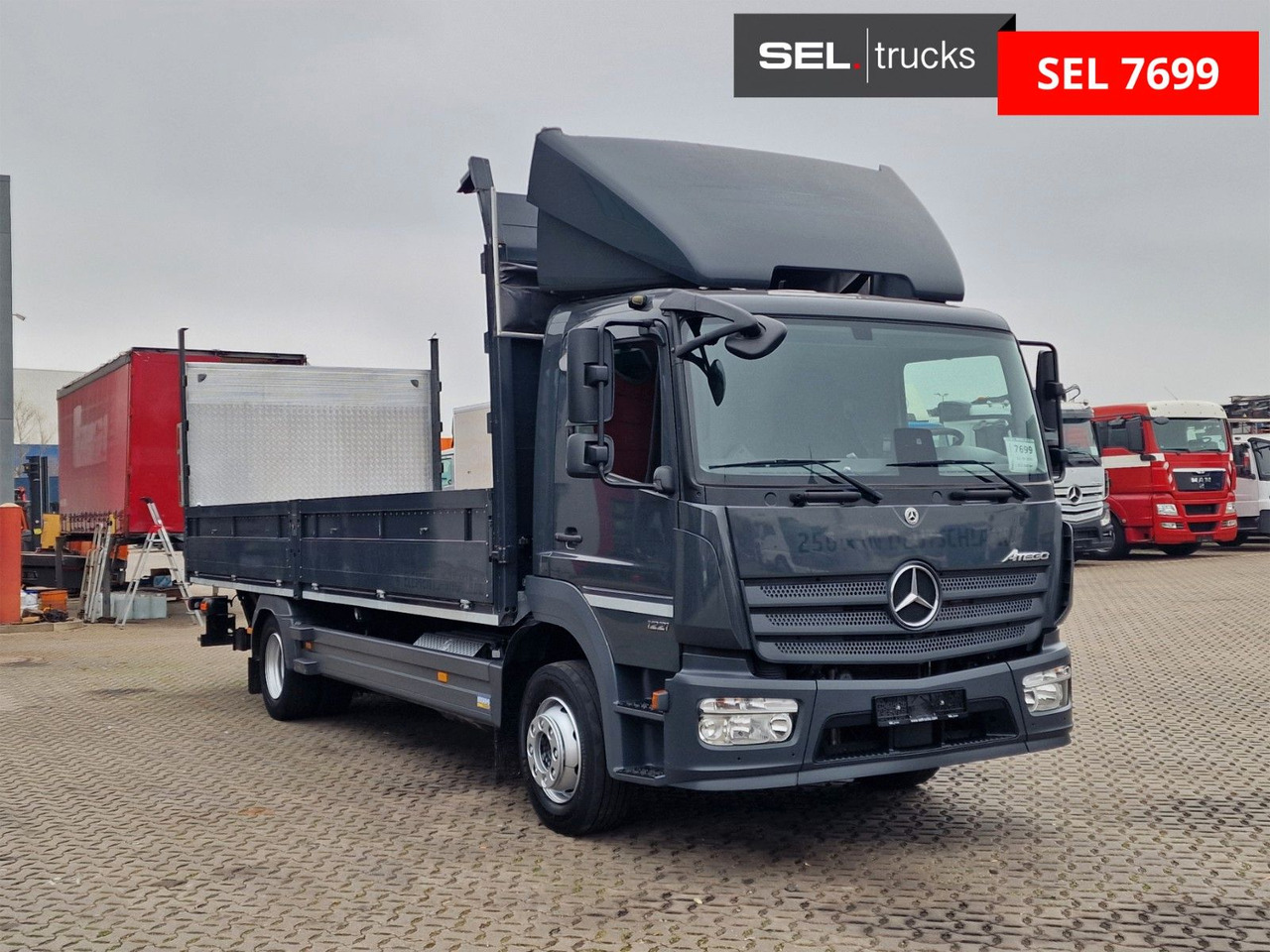 Mercedes-Benz Atego 1221 / Ladebordwand - Kravas automašīna ar tentu: foto 3 Mercedes-Benz Atego 1221 / Ladebordwand - Kravas automašīna ar tentu: foto 3