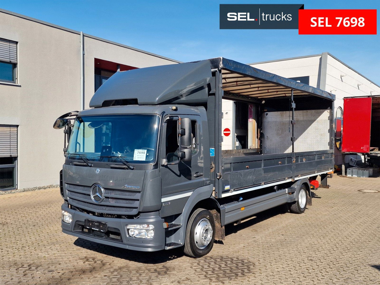 Mercedes-Benz Atego 1221 / Ladebordwand - Kravas automašīna ar tentu: foto 1 Mercedes-Benz Atego 1221 / Ladebordwand - Kravas automašīna ar tentu: foto 1