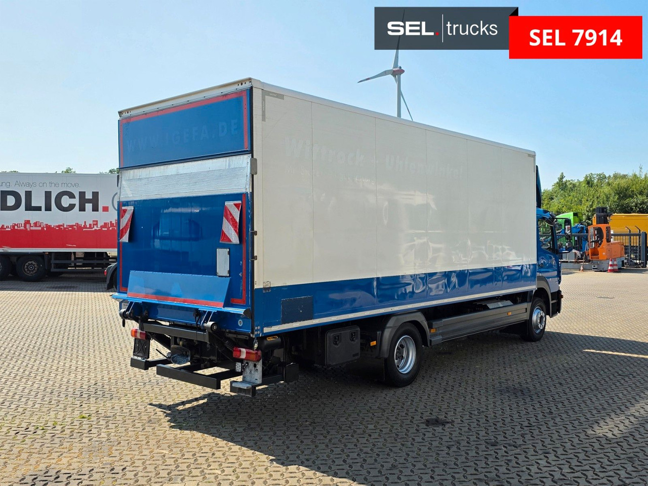 Mercedes-Benz Atego 1324 / Ladebordwand - Kravas automašīna ar slēgto virsbūvi: foto 5 Mercedes-Benz Atego 1324 / Ladebordwand - Kravas automašīna ar slēgto virsbūvi: foto 5
