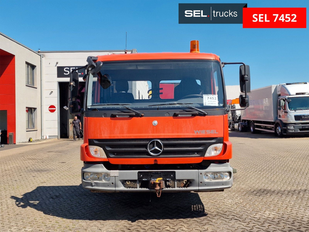 Mercedes-Benz KAMAG WBH 25 / Umsetzer / Wiesel / Rangierer - Konteineru vedējs/ Kravas automašīna ar noņemamā virsbūve: foto 2 Mercedes-Benz KAMAG WBH 25 / Umsetzer / Wiesel / Rangierer - Konteineru vedējs/ Kravas automašīna ar noņemamā virsbūve: foto 2