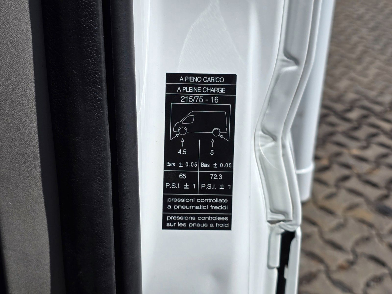 Furgons ar slēgtā virsbūve Peugeot Boxer / Ladebordwand / Klimaanlage /  3 Sitzen: foto 20