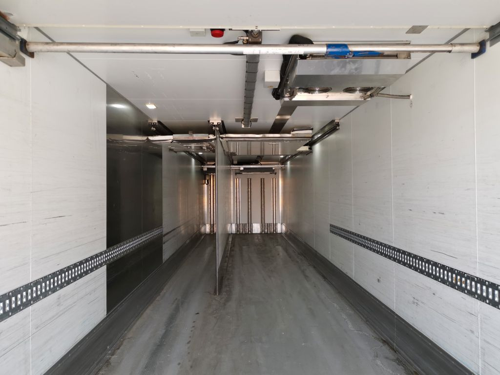 Vilcējs Iveco Stralis 400 / ZF Intarder / komplett: foto 26