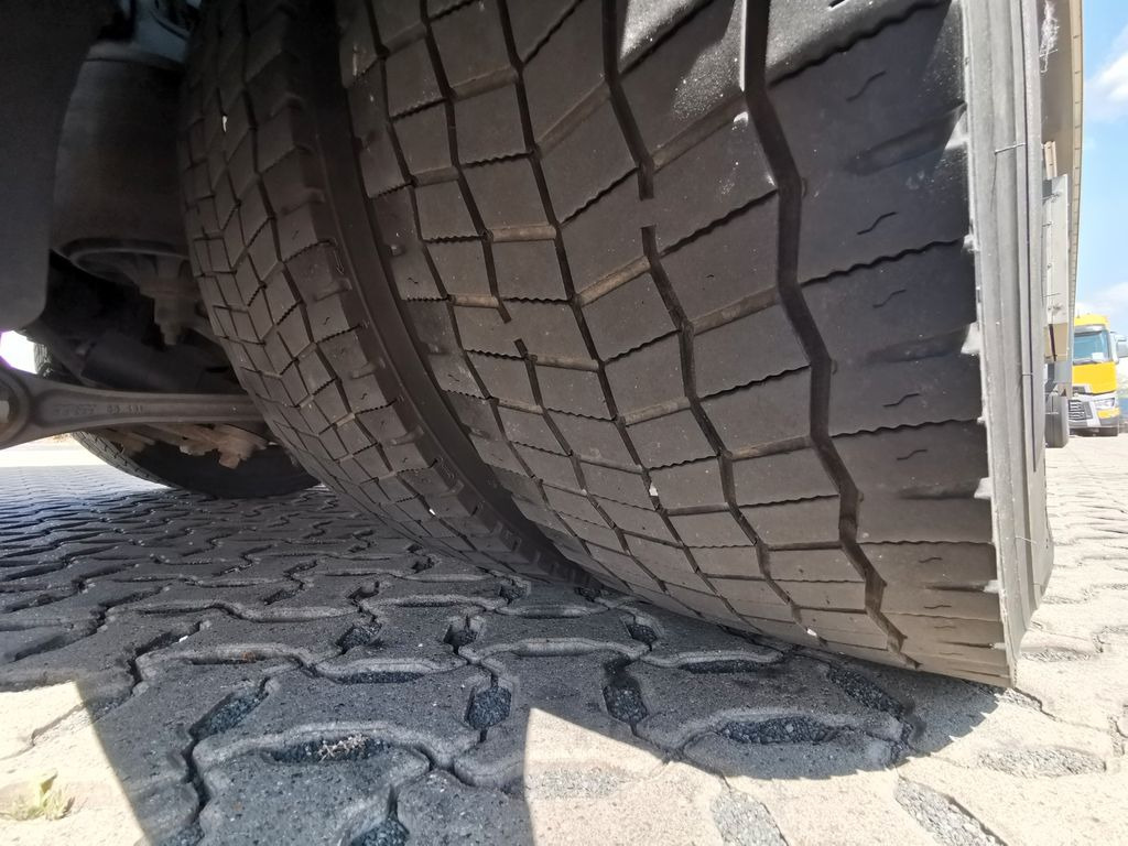 Vilcējs Iveco Stralis 400 / ZF Intarder / komplett: foto 23