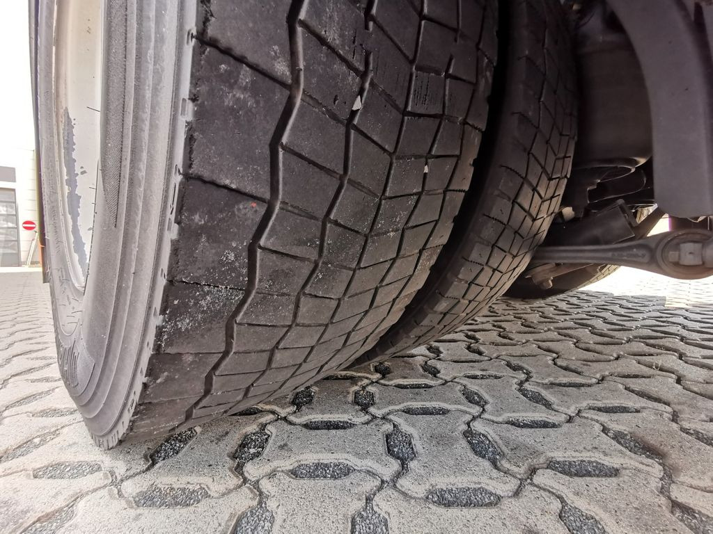 Vilcējs Iveco Stralis 400 / ZF Intarder / komplett: foto 24