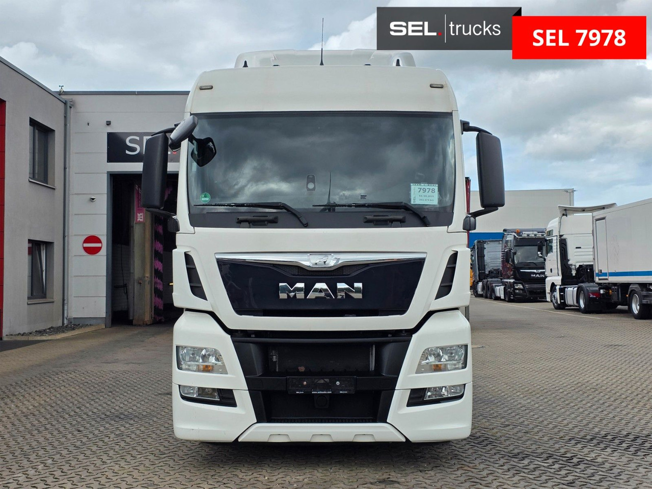 MAN TGX 18.400 4x2 LLS-U / ZF Intarder / Hubkupplung - Vilcējs: foto 2 MAN TGX 18.400 4x2 LLS-U / ZF Intarder / Hubkupplung - Vilcējs: foto 2