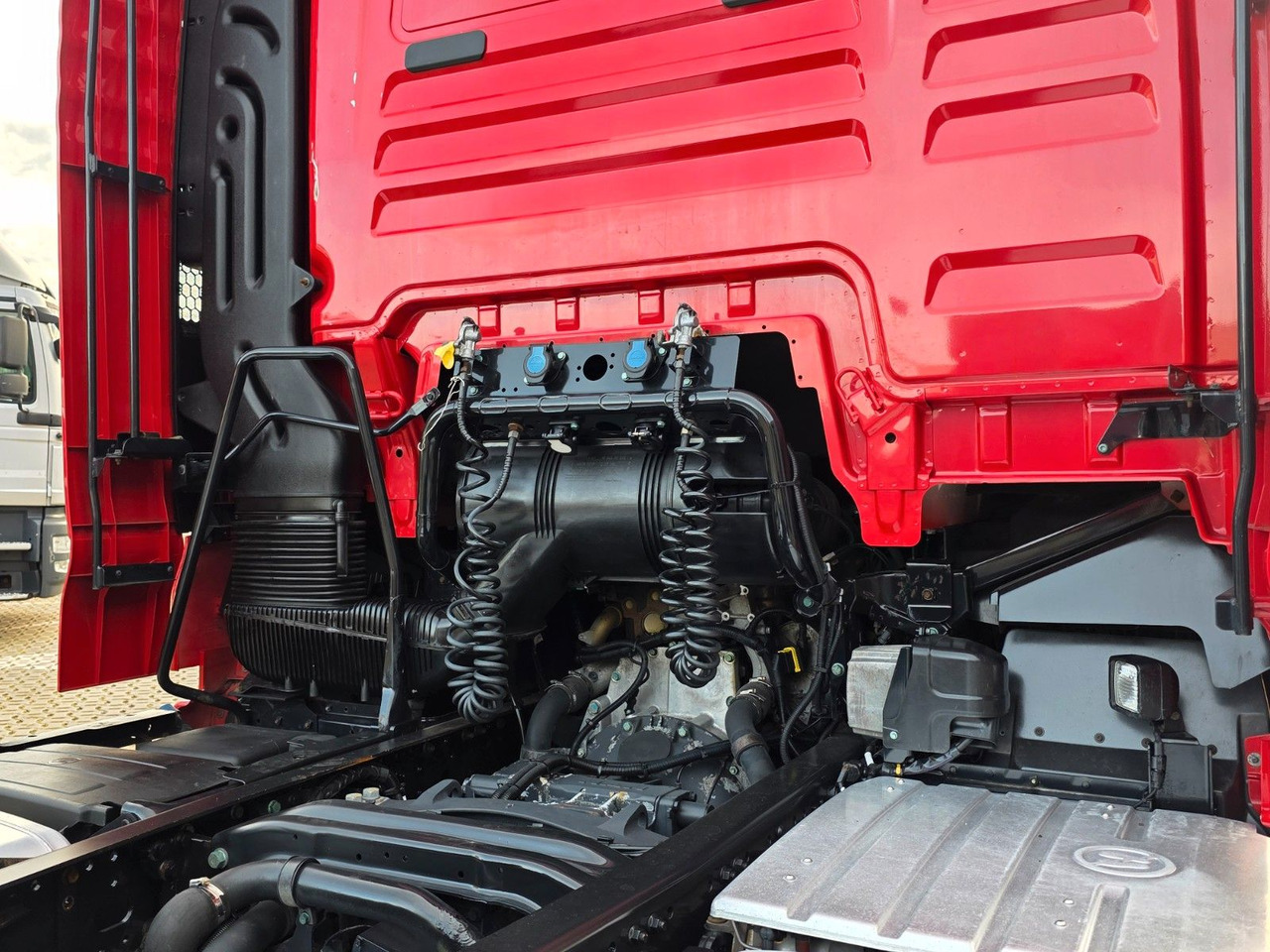 Vilcējs MAN TGX 18.460 4X2 BLS / Retarder / 2 Tanks / ADR AT: foto 18