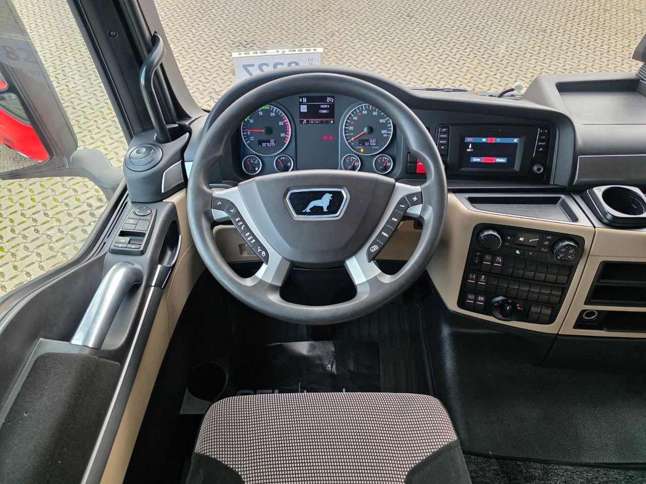 Vilcējs MAN TGX 18.460 4X2 BLS / Retarder / 2 Tanks / ADR AT: foto 38