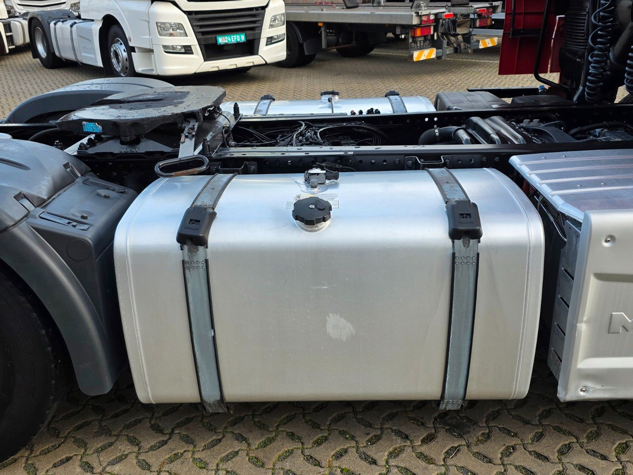 Vilcējs MAN TGX 18.460 4X2 BLS / Retarder / 2 Tanks / ADR AT: foto 19