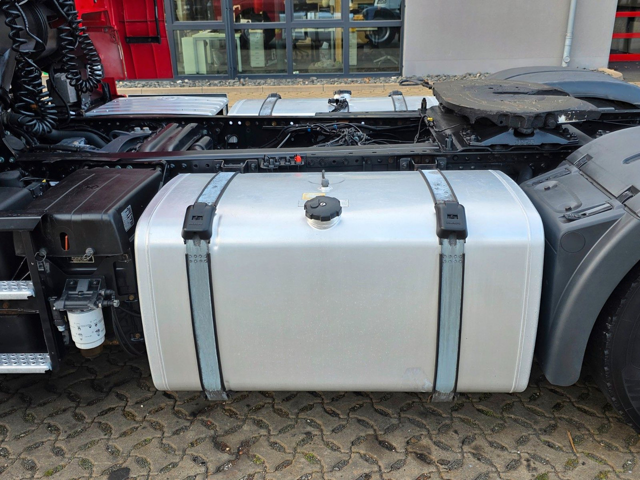 Vilcējs MAN TGX 18.460 4X2 BLS / Retarder / 2 Tanks / ADR AT: foto 16