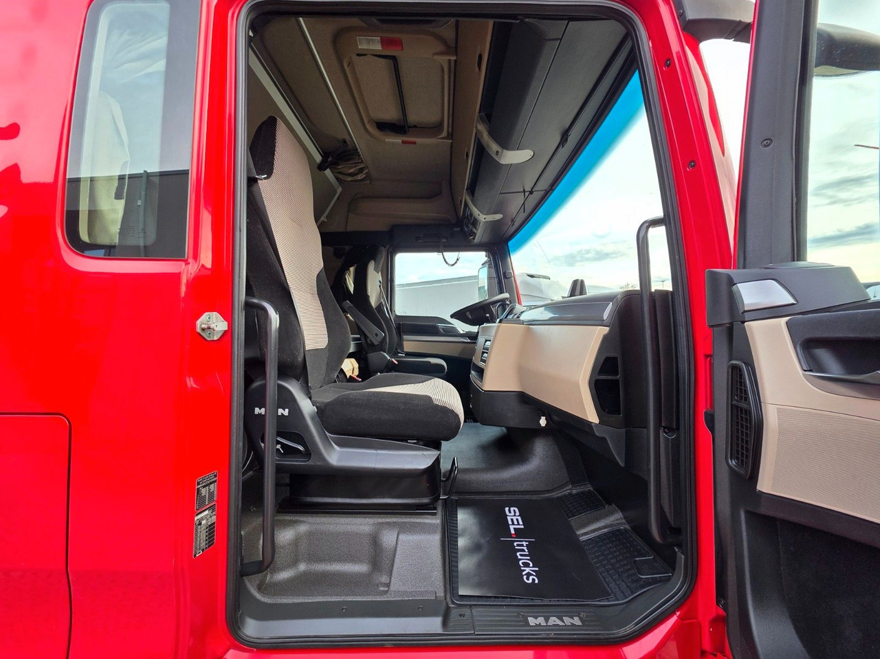 Vilcējs MAN TGX 18.460 4X2 BLS / Retarder / 2 Tanks / ADR AT: foto 30