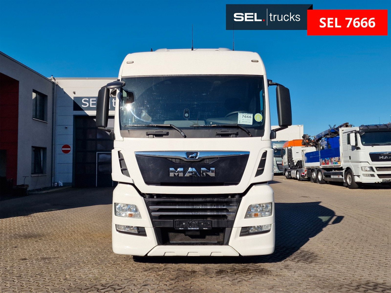 MAN TGX 18.460 4X2 LLS-U / Retarder / 2 Tanks - Vilcējs: foto 2 MAN TGX 18.460 4X2 LLS-U / Retarder / 2 Tanks - Vilcējs: foto 2
