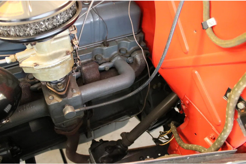 Chevrolet Pick Up Deluxe līzingu Chevrolet Pick Up Deluxe: foto 16