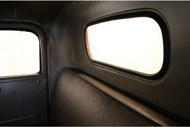 Chevrolet Pick Up Deluxe līzingu Chevrolet Pick Up Deluxe: foto 9