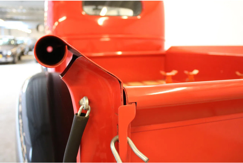 Chevrolet Pick Up Deluxe līzingu Chevrolet Pick Up Deluxe: foto 12